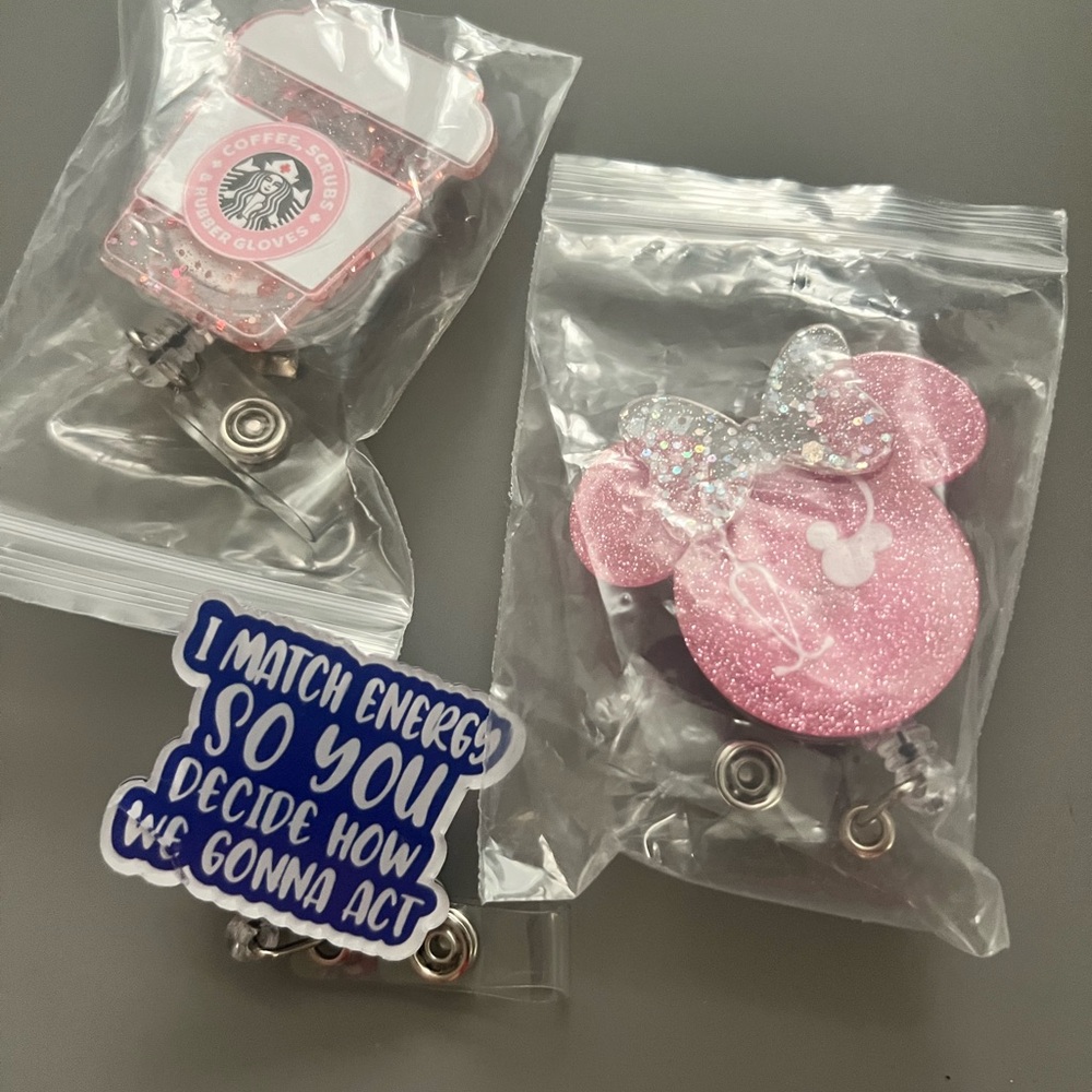 Pink Glitter Mouse Badge Reel